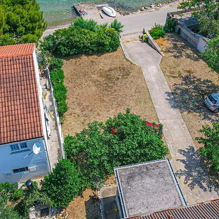 2 Bedroom Pet Friendly Home In Betina Feriehus