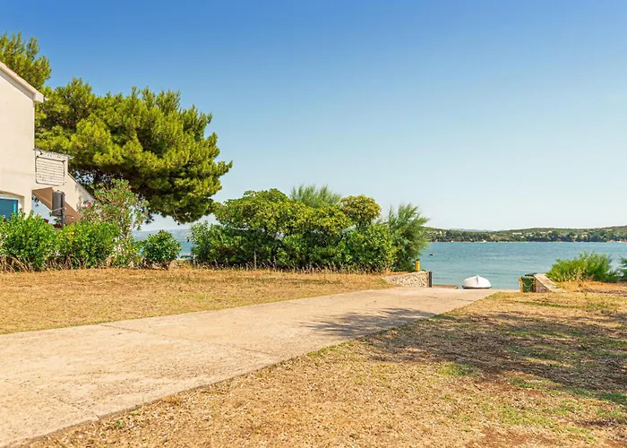 Ferienhaus Obalkpkresimira Iv Ii Betina (Sibenik-Knin)