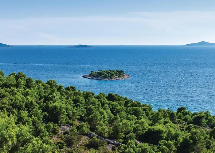 Obalkpkresimira Iv Ii * Betina (Sibenik-Knin)