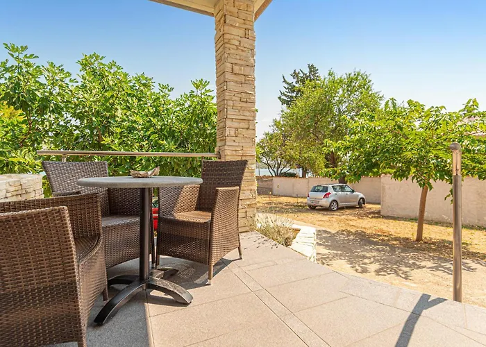 Obalkpkresimira Iv Ii Betina (Sibenik-Knin)